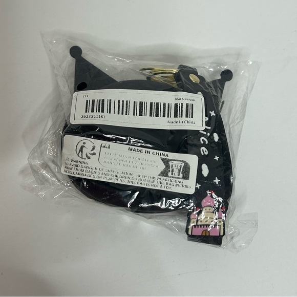 Kuromi Coin Pouch Keychain - Picture 7 of 9